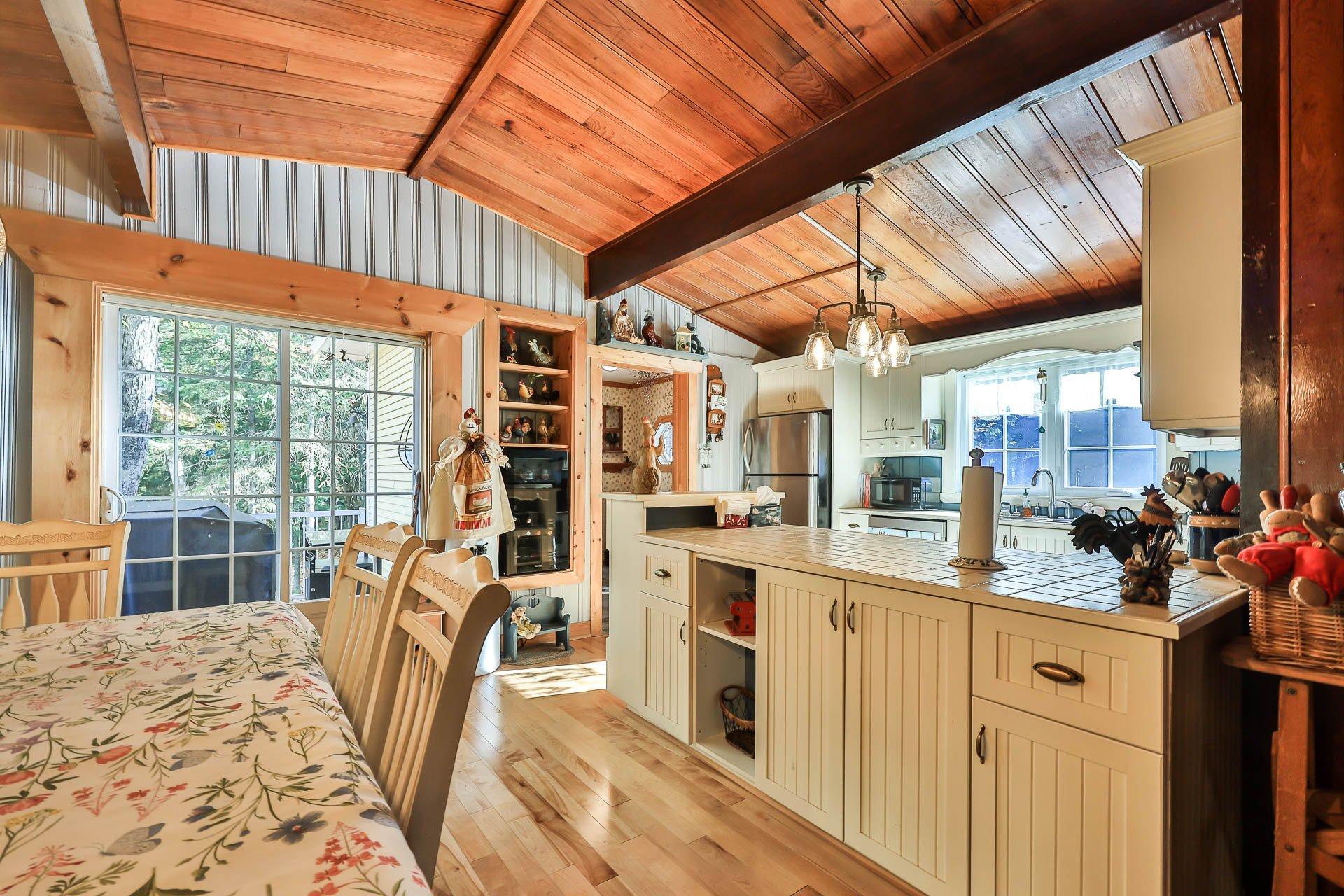 









63


Ch. Jeannotte

,
Notre-Dame-de-la-Salette,




QC
J0X2L0

