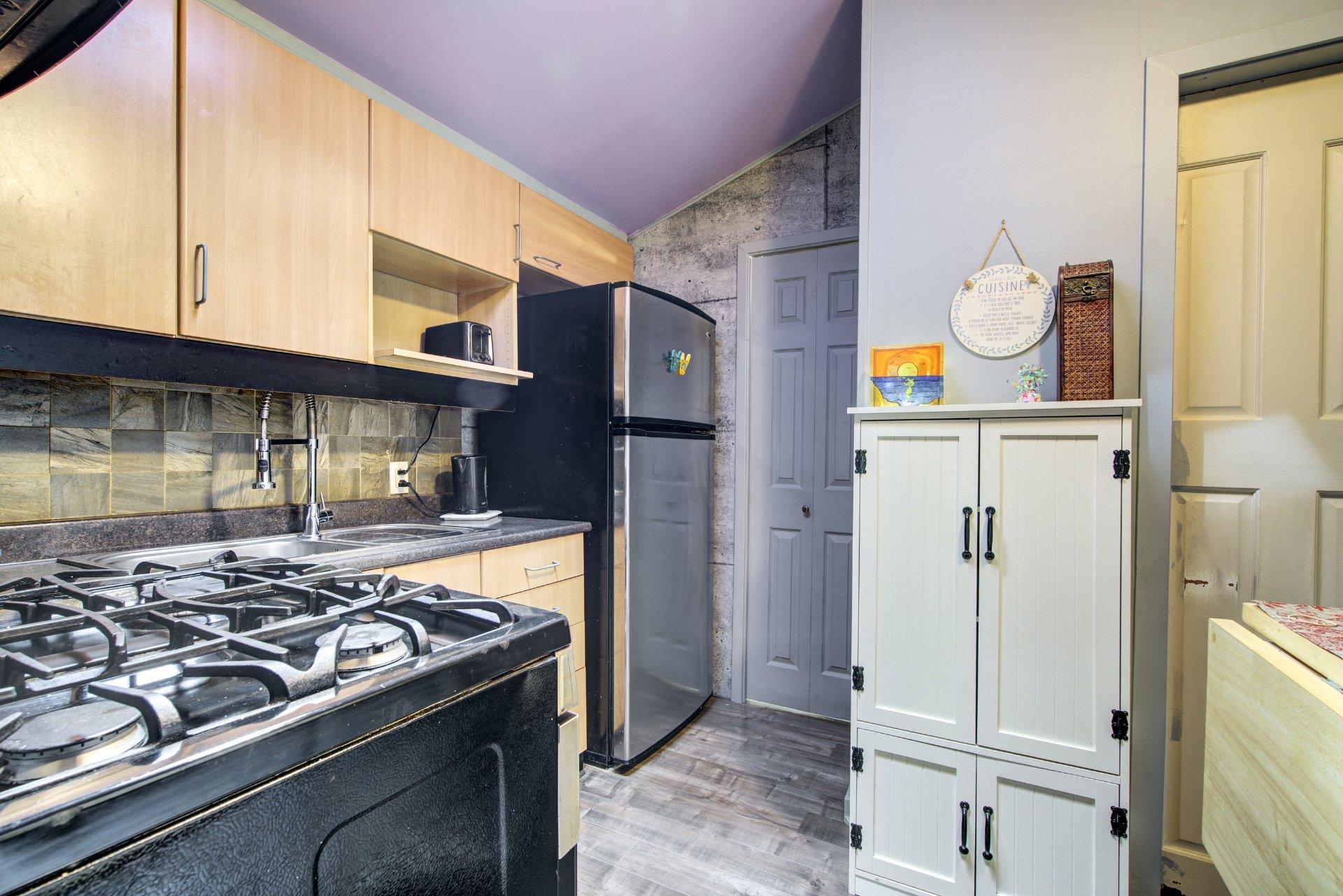 









4506


Route 344

, 47,
Saint-Placide,




QC
J0V2B0

