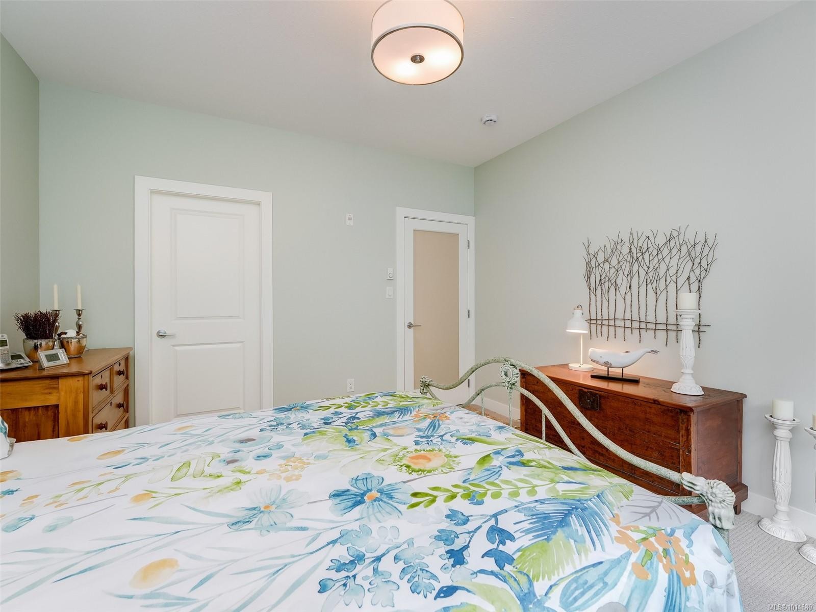 









1838


Cowichan Bay

Rd, 208,
Cowichan Bay,




BC
V0R 1N1

