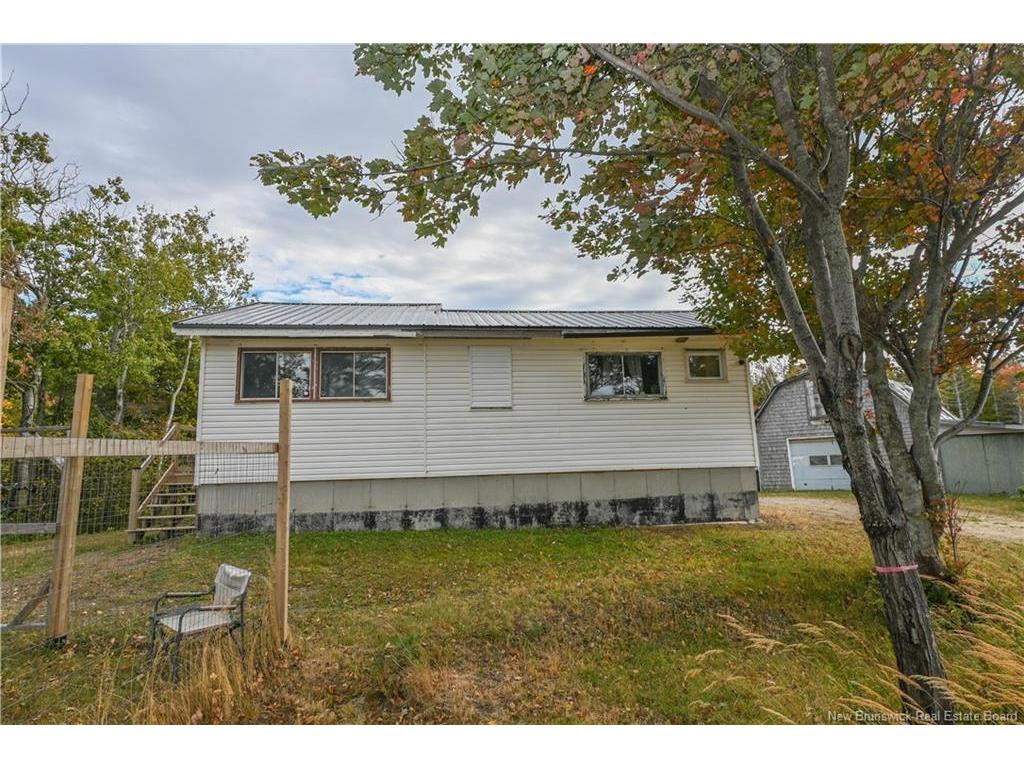 









1394


rue Degrâce

ST,
Maisonnette,




NB
E8N 2J4

