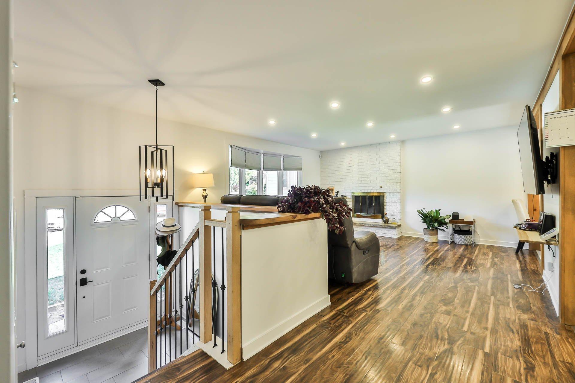 









657


Rue Sigouin

,
Gatineau (Gatineau),




QC
J8P5H7

