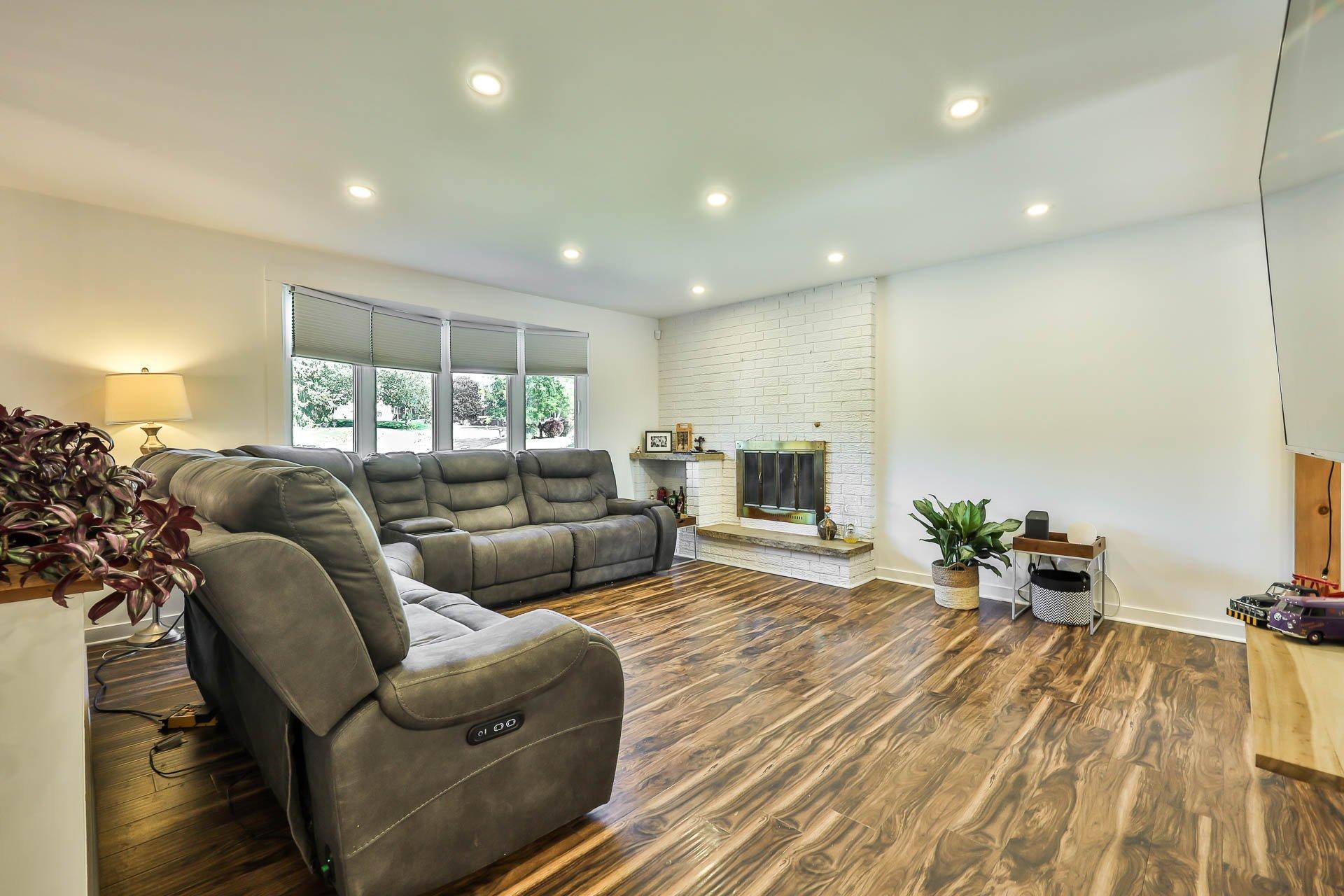 









657


Rue Sigouin

,
Gatineau (Gatineau),




QC
J8P5H7

