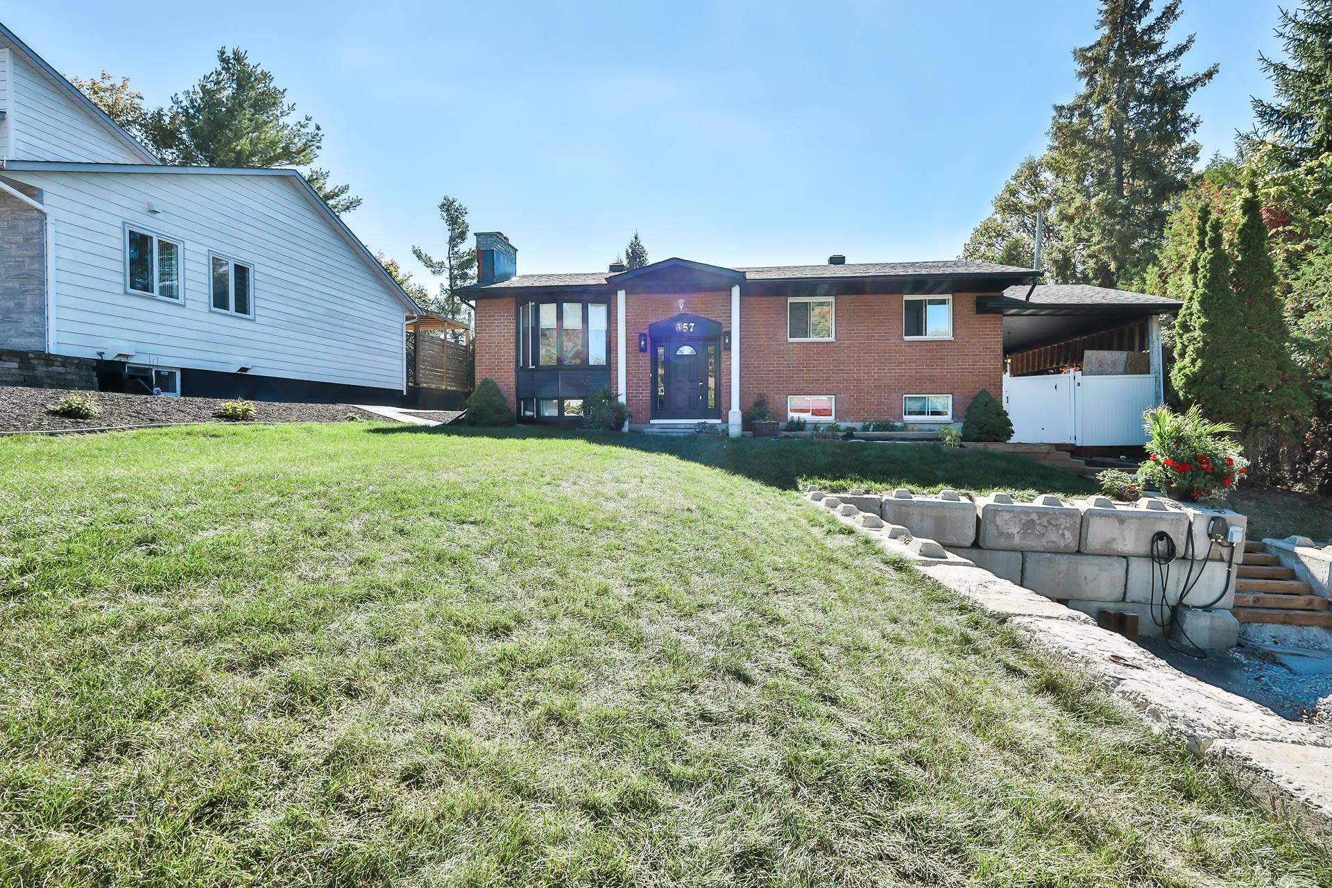 









657


Rue Sigouin

,
Gatineau (Gatineau),




QC
J8P5H7

