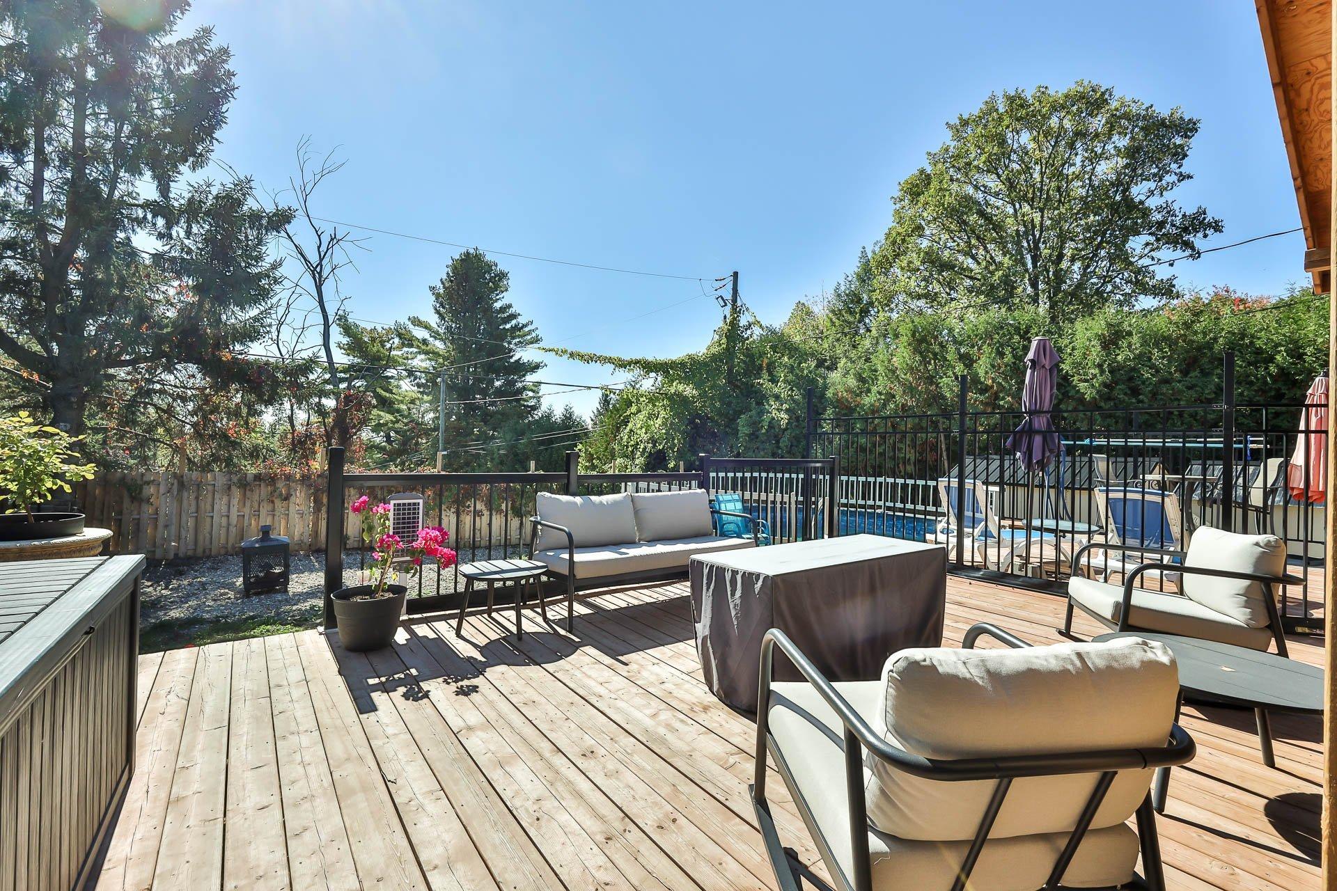 









657


Rue Sigouin

,
Gatineau (Gatineau),




QC
J8P5H7

