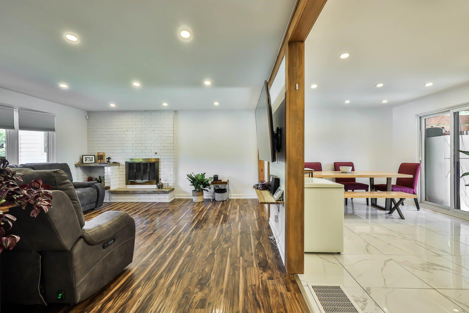 









657


Rue Sigouin

,
Gatineau (Gatineau),




QC
J8P5H7

