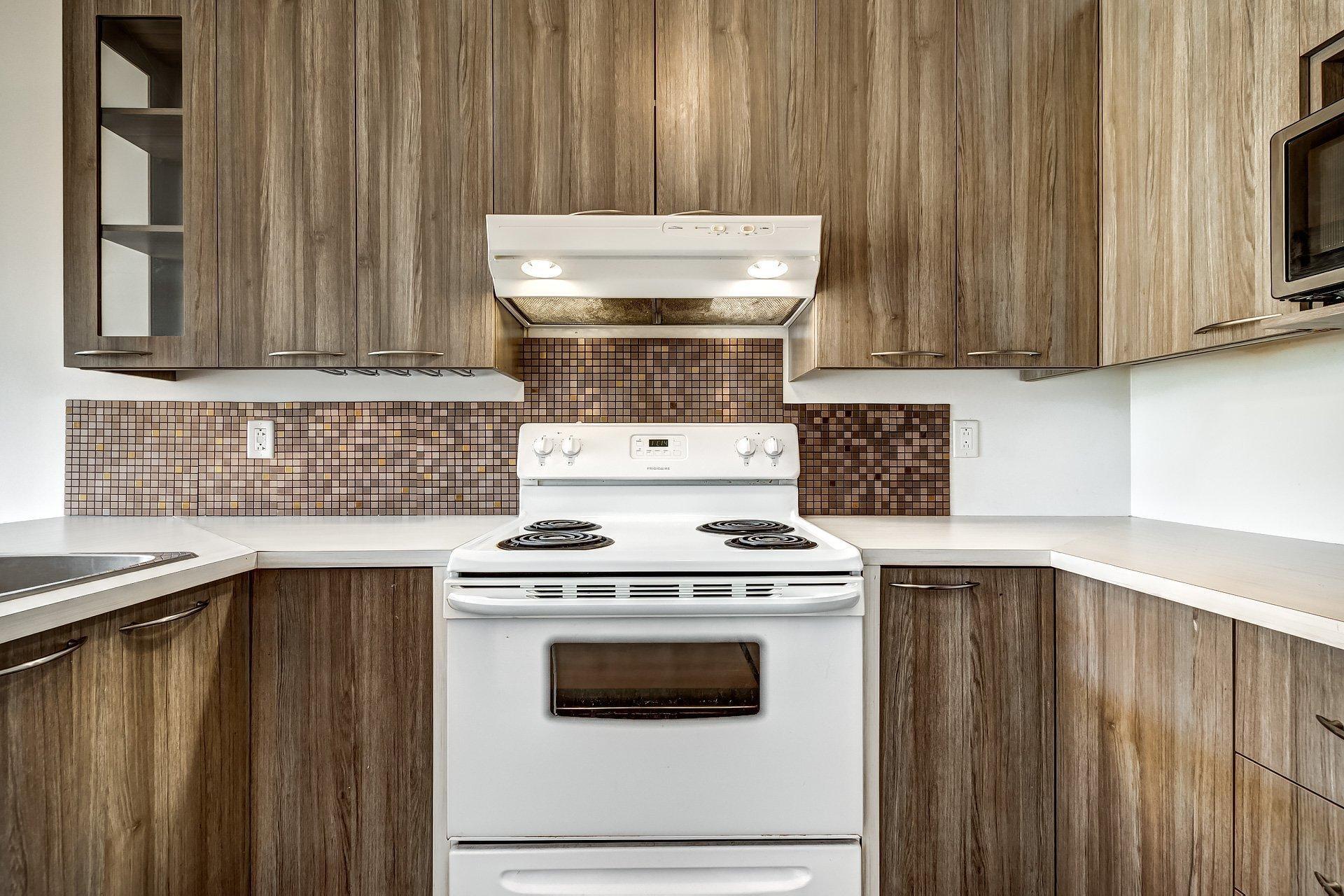 









5435


Rue St-Denis

, 306,
Montréal (Le Plateau-Mont-Royal),




QC
H2J4B7

