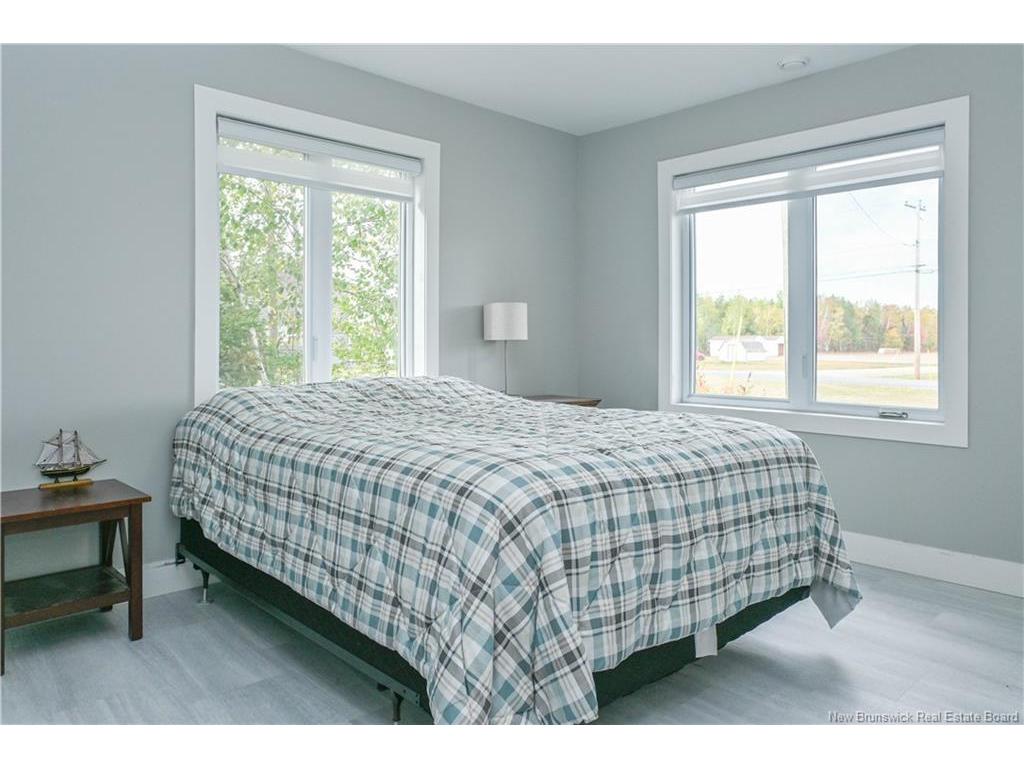 









5892


340

RTE,
Haut-Paquetville,




NB
E8R 1S8

