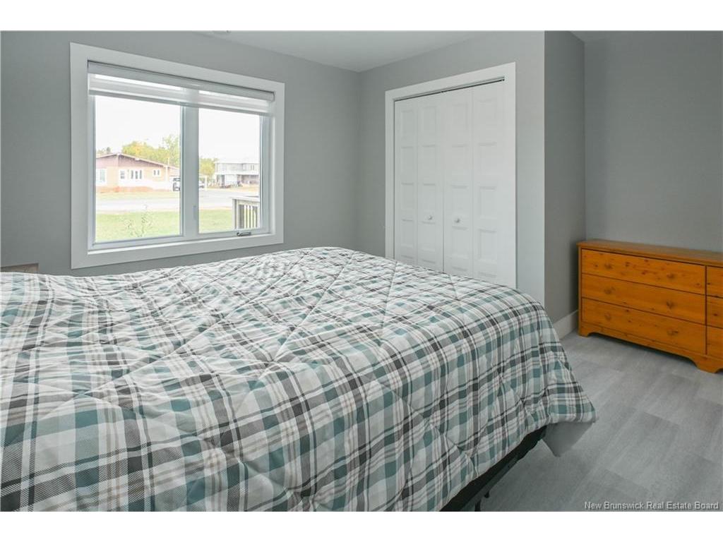 









5892


340

RTE,
Haut-Paquetville,




NB
E8R 1S8


