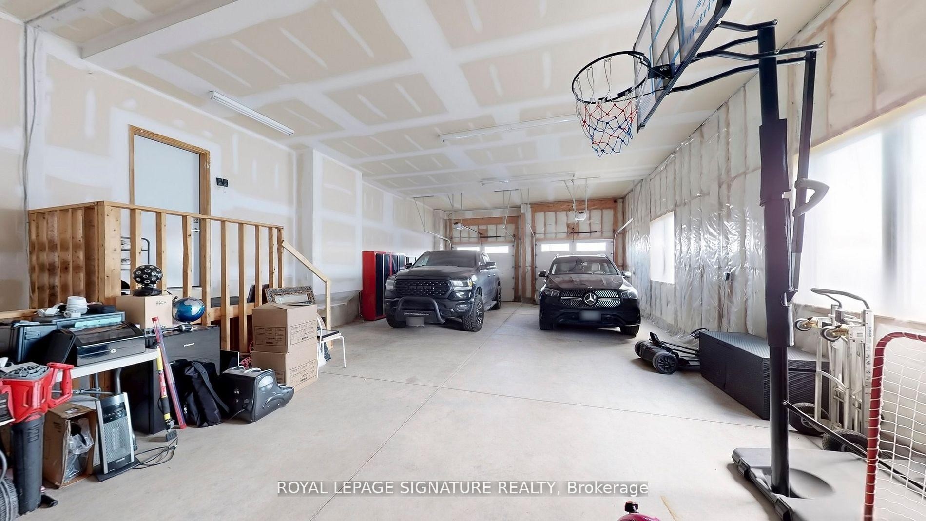 









1507


Kodiak

Street,
Pickering,




ON
L1Y 1A8

