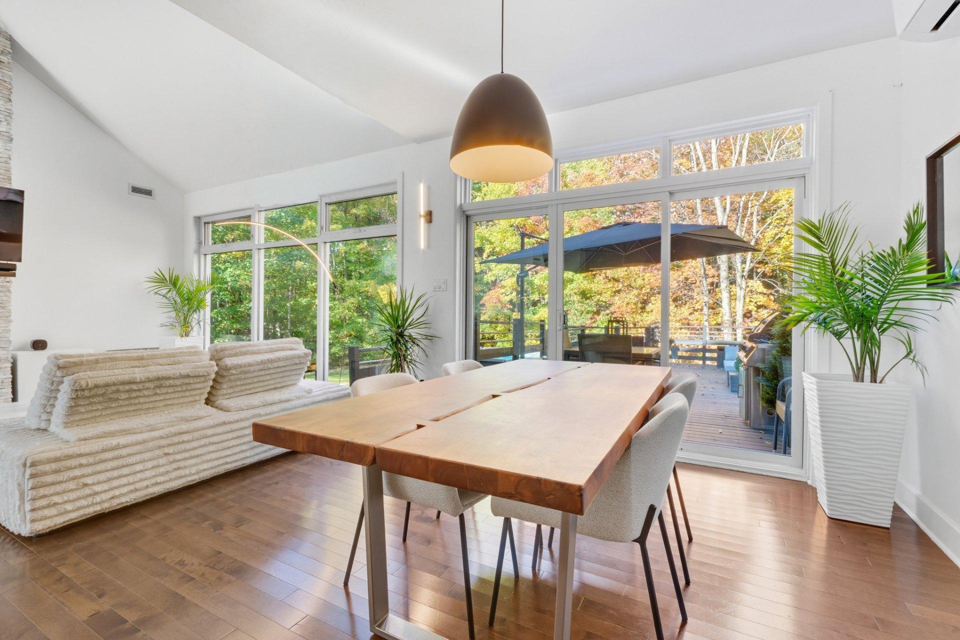 









11220


Rue de la Pierre-de-Lune

,
Mirabel,




QC
J7N0K4


