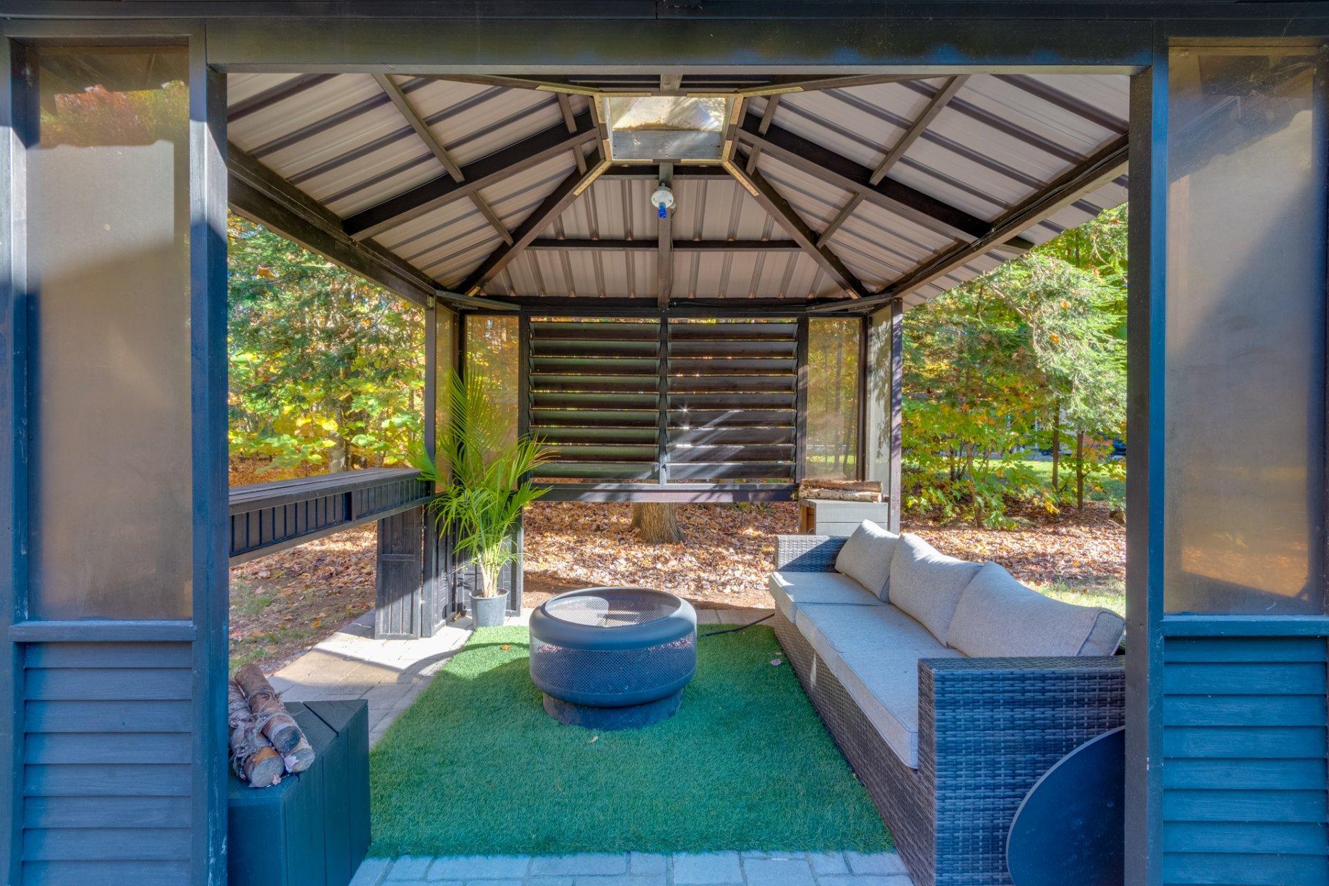 









11220


Rue de la Pierre-de-Lune

,
Mirabel,




QC
J7N0K4

