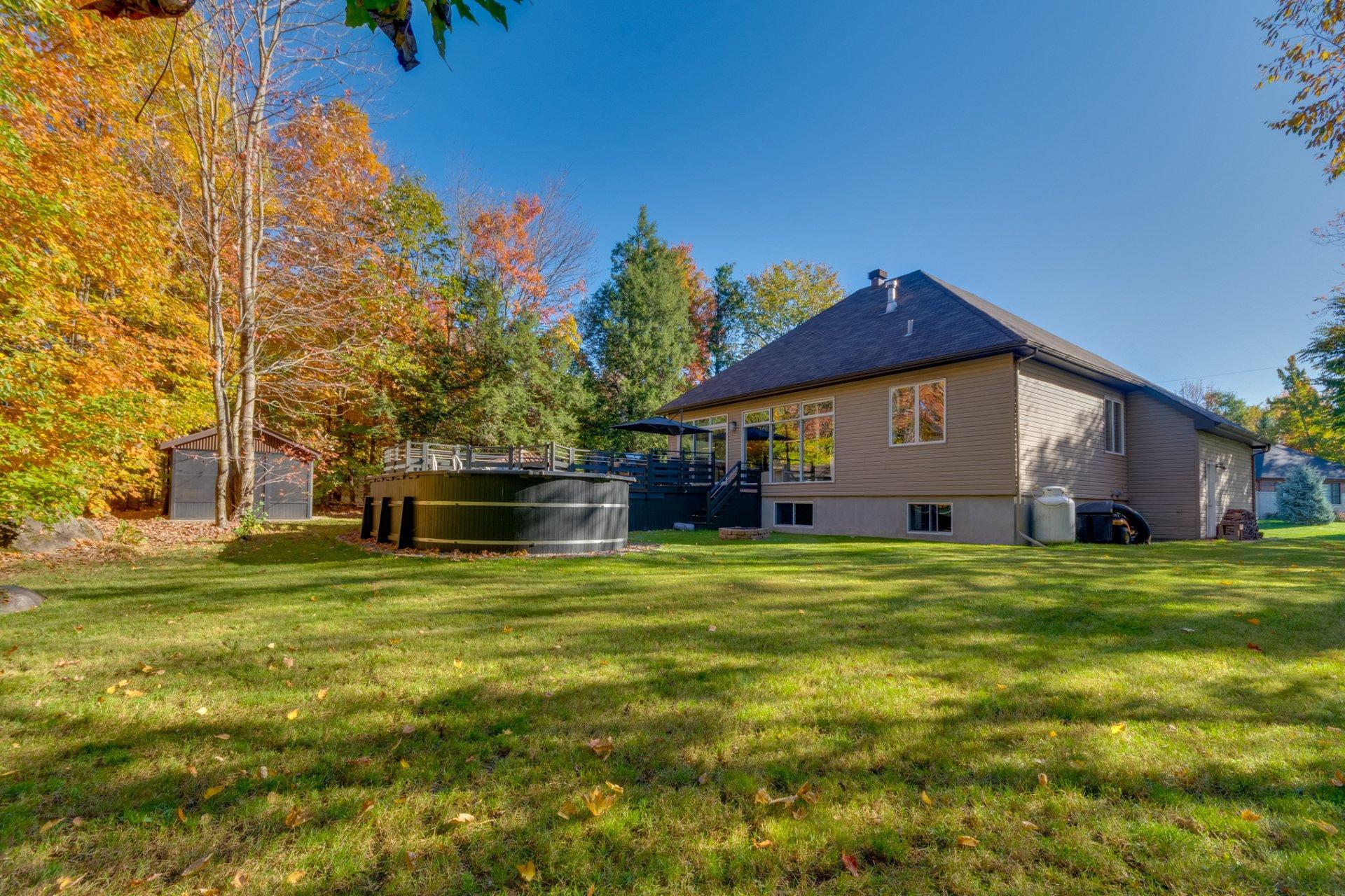









11220


Rue de la Pierre-de-Lune

,
Mirabel,




QC
J7N0K4

