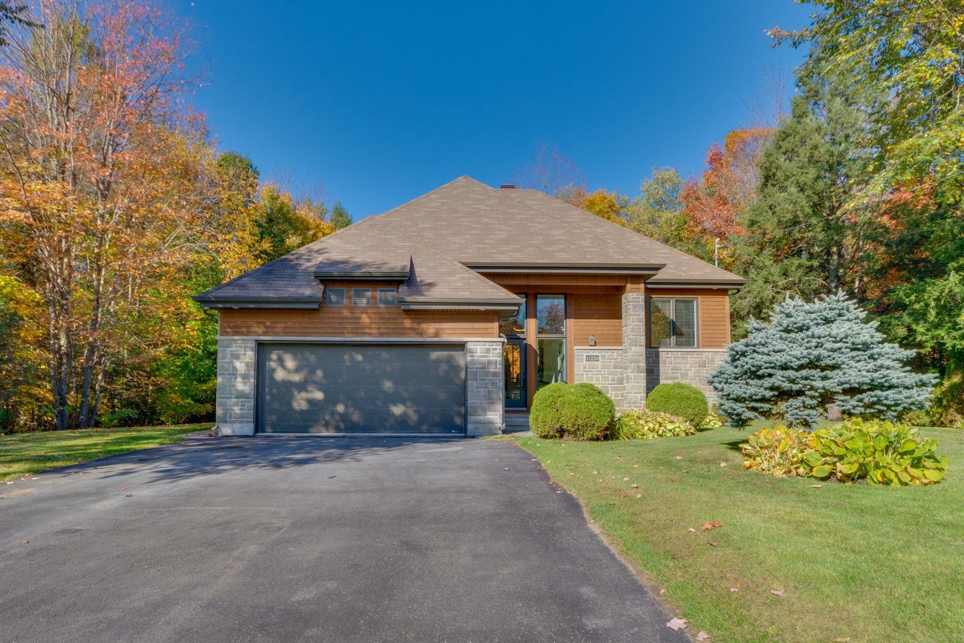 









11220


Rue de la Pierre-de-Lune

,
Mirabel,




QC
J7N0K4


