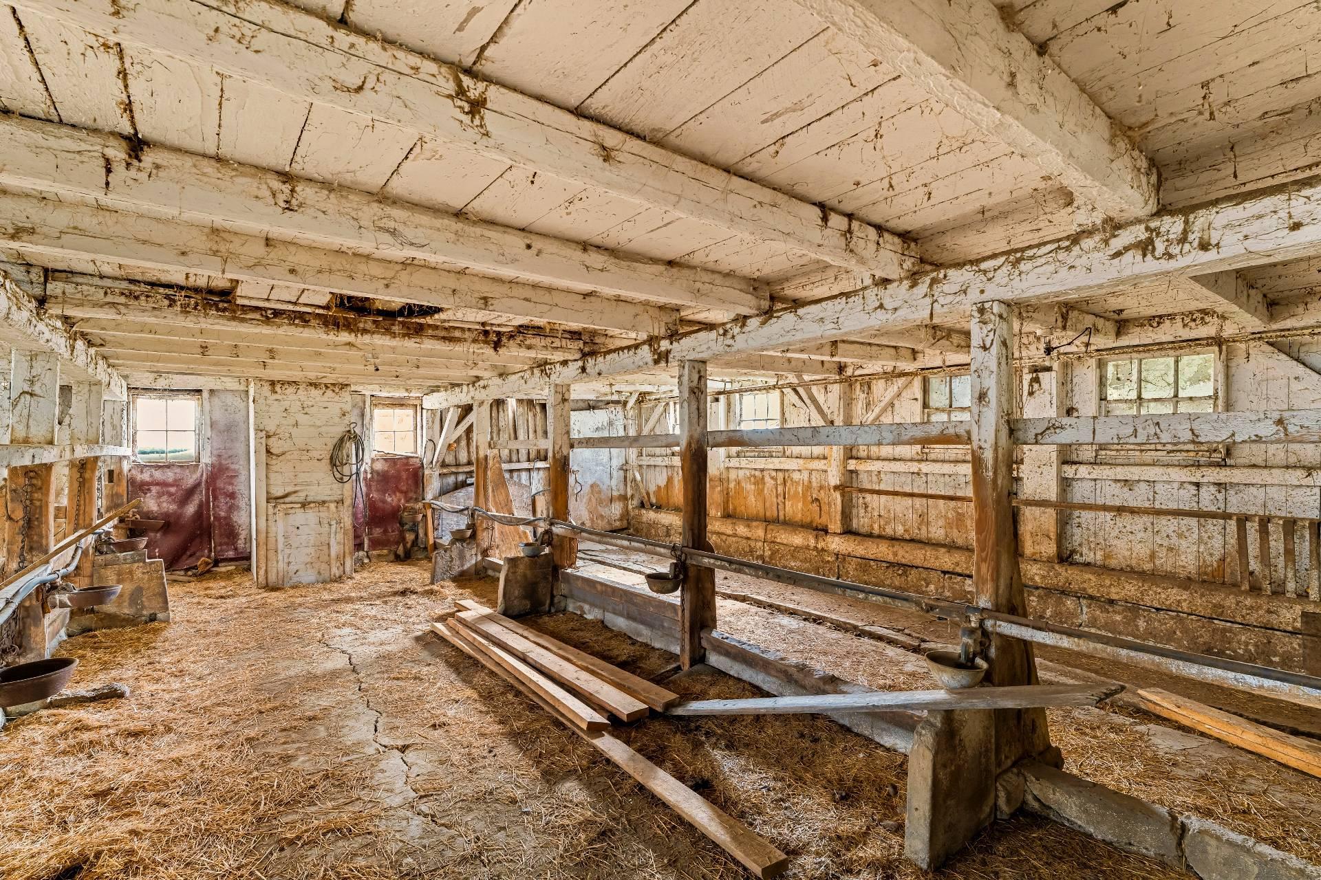 









3150


Ch. Bartlett

,
Cookshire-Eaton,







QC
J0B1M0

