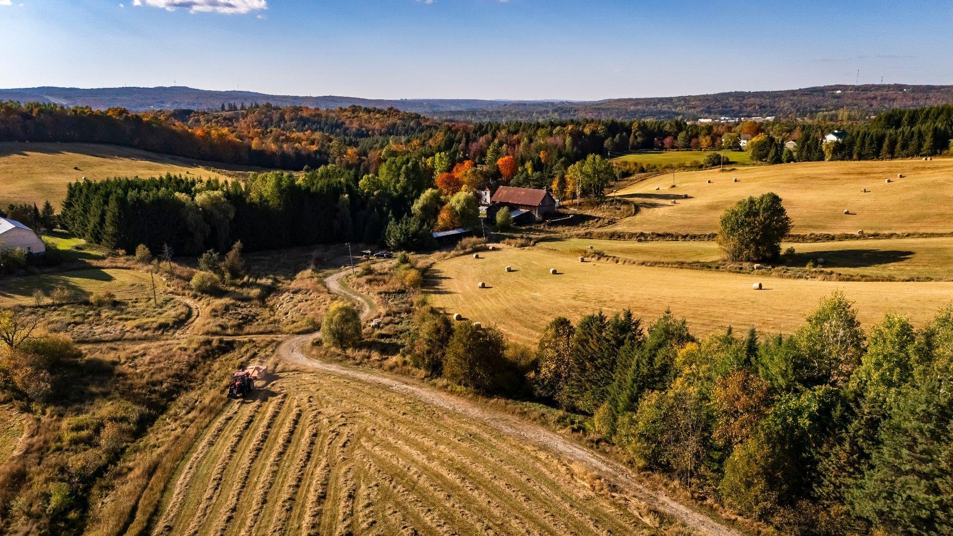 









3150


Ch. Bartlett

,
Cookshire-Eaton,







QC
J0B1M0

