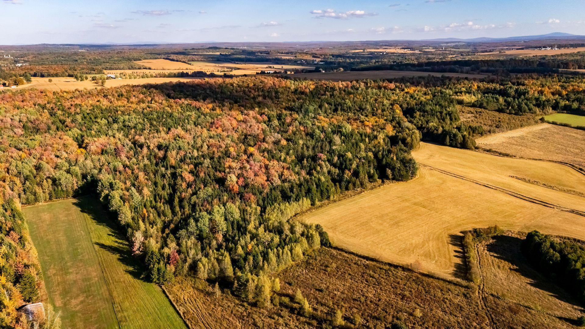 









3150


Ch. Bartlett

,
Cookshire-Eaton,







QC
J0B1M0

