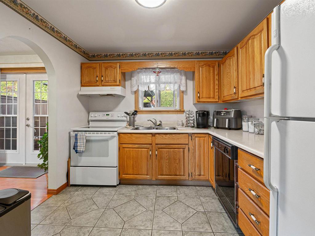 












144 Millwood Drive

,
Middle Sackville,




NS
B4E 2W8

