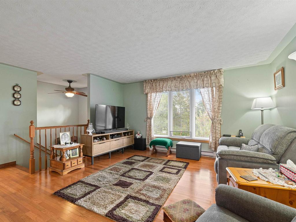 












144 Millwood Drive

,
Middle Sackville,




NS
B4E 2W8

