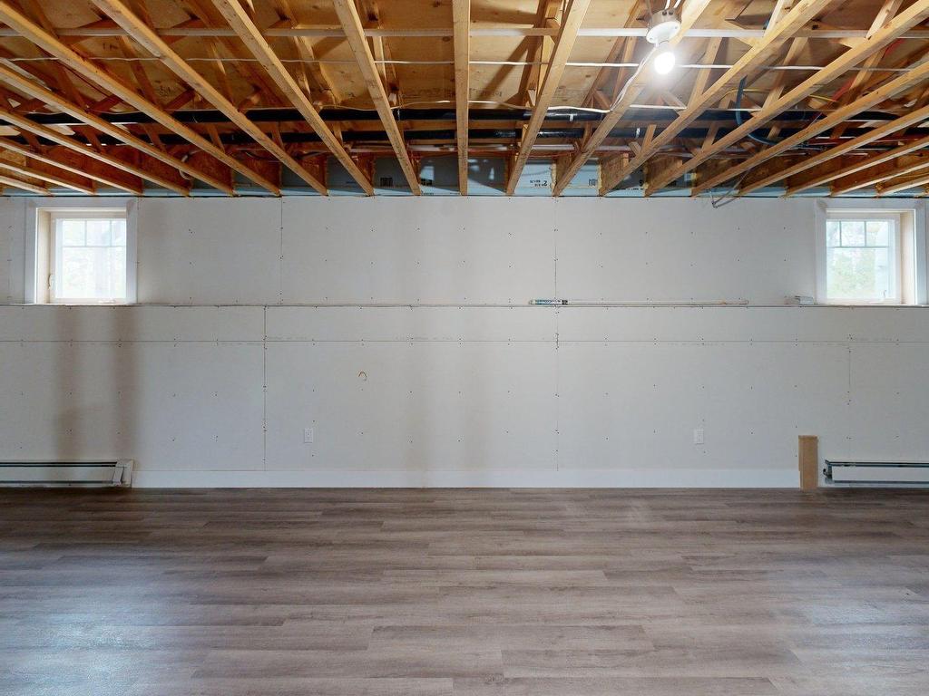 












210 Keltic Drive

,
Lawrencetown,




NS
B2Z 1M5


