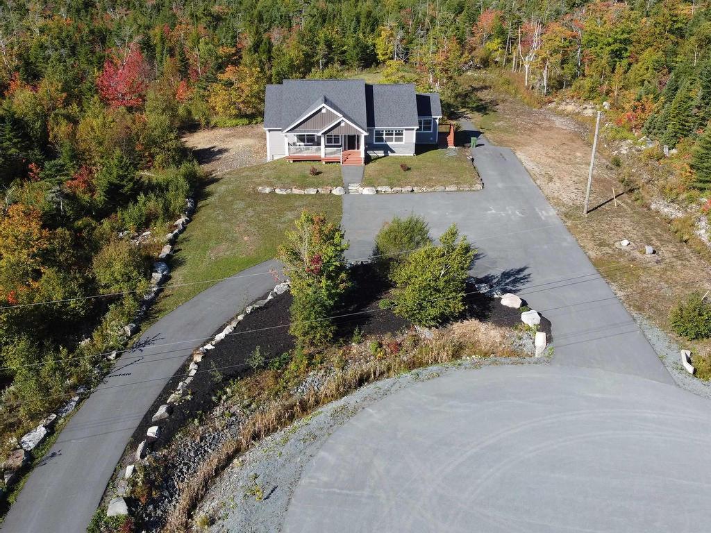 












210 Keltic Drive

,
Lawrencetown,




NS
B2Z 1M5

