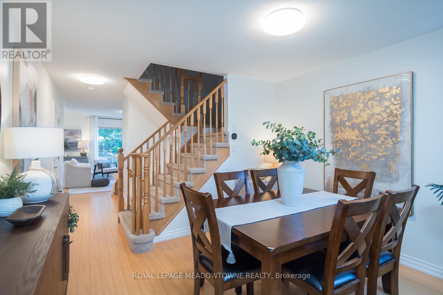 












698 EDWARDS AVENUE

,
Milton,




Ontario
L9T6B4

