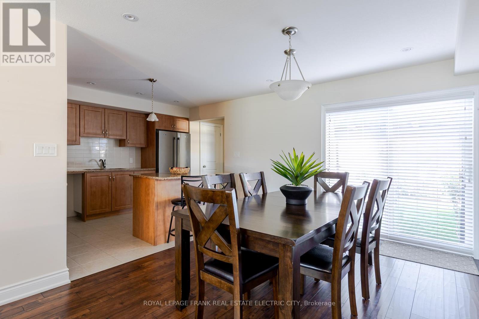 












849 BROADWAY BOULEVARD

,
Peterborough (Northcrest Ward 5),




Ontario
K9H0J1

