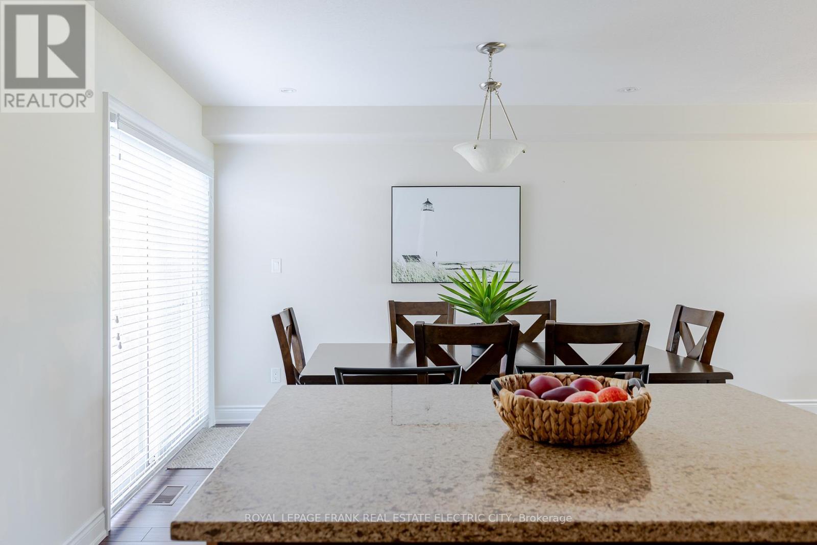 












849 BROADWAY BOULEVARD

,
Peterborough (Northcrest Ward 5),




Ontario
K9H0J1

