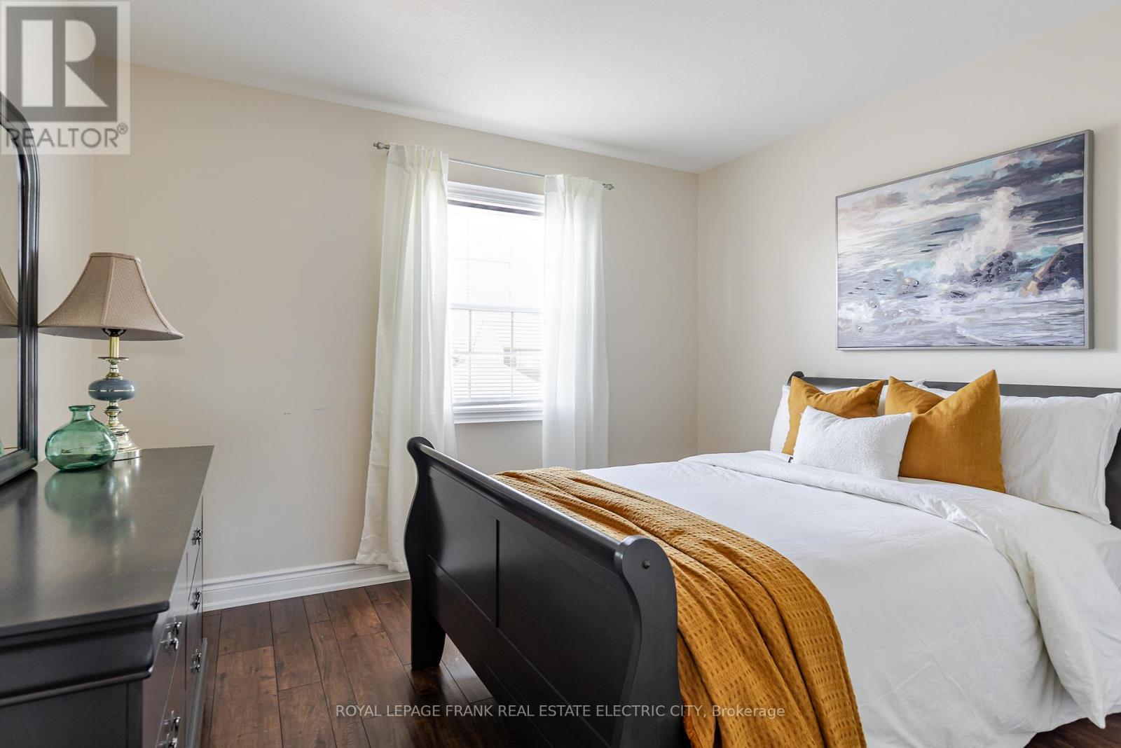 












849 BROADWAY BOULEVARD

,
Peterborough (Northcrest Ward 5),




Ontario
K9H0J1

