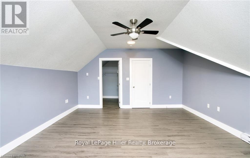 












86 SHAKESPEARE STREET

,
Stratford,




Ontario
N5A3W4

