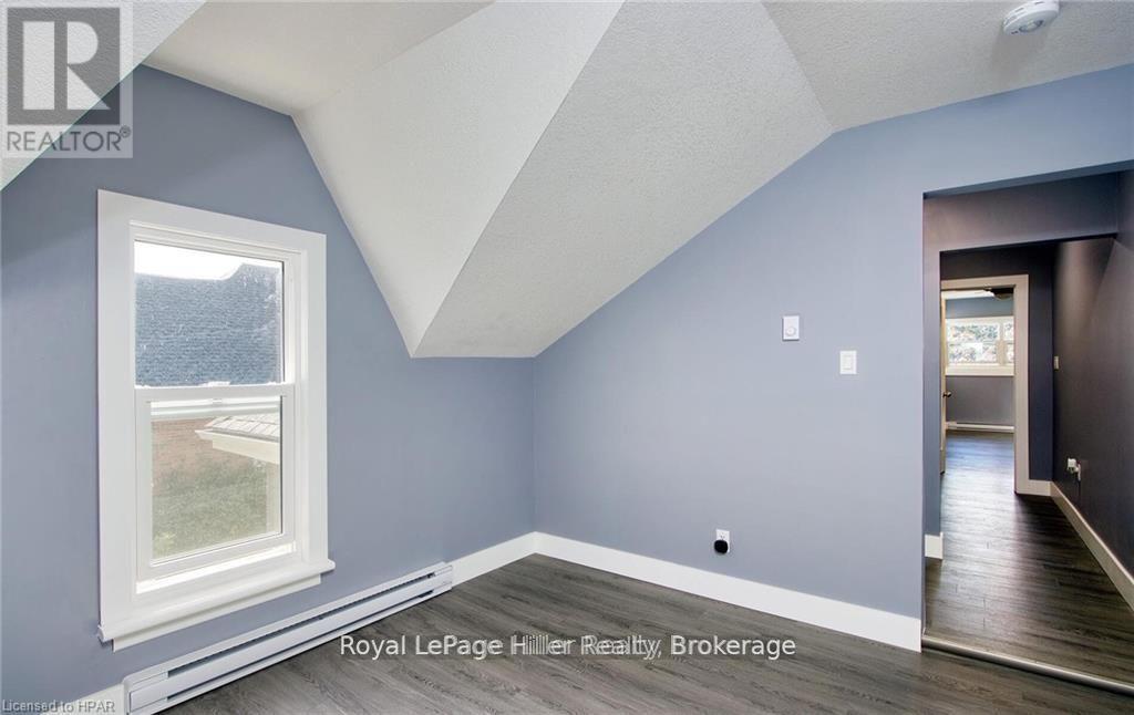 












86 SHAKESPEARE STREET

,
Stratford,




Ontario
N5A3W4

