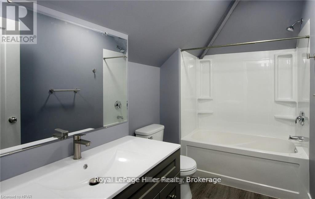 












86 SHAKESPEARE STREET

,
Stratford,




Ontario
N5A3W4

