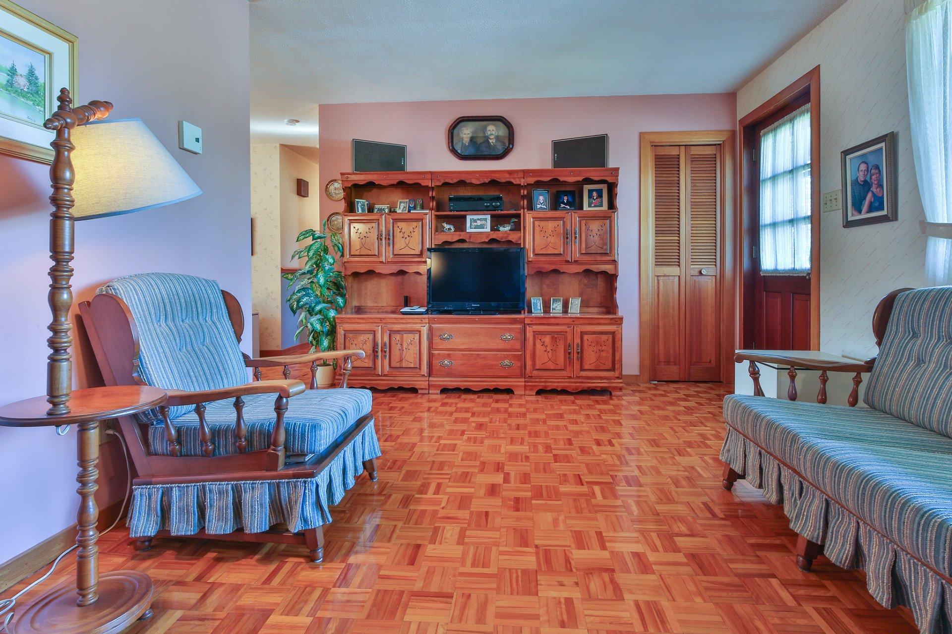 









16


Rue Blanche

,
Saint-Jean-sur-Richelieu,




QC
J2X5N1

