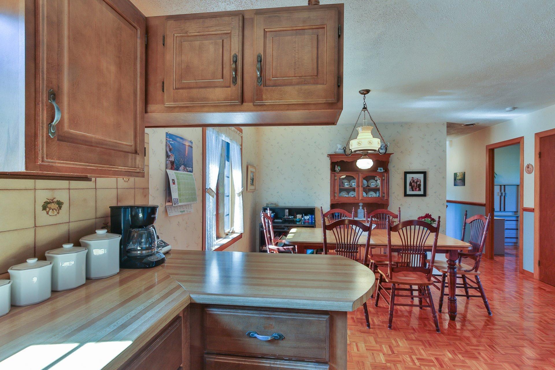 









16


Rue Blanche

,
Saint-Jean-sur-Richelieu,




QC
J2X5N1

