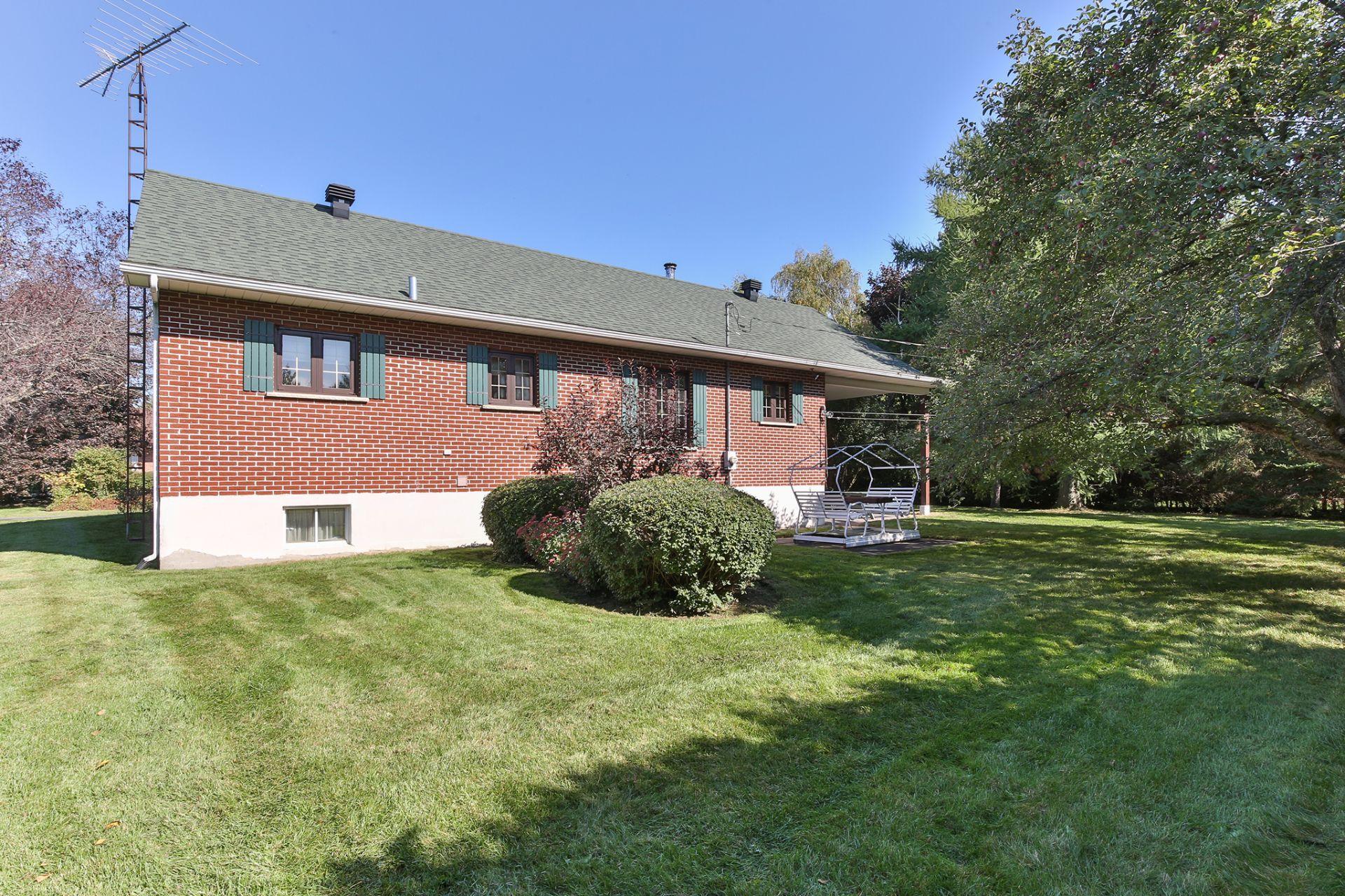 









16


Rue Blanche

,
Saint-Jean-sur-Richelieu,




QC
J2X5N1

