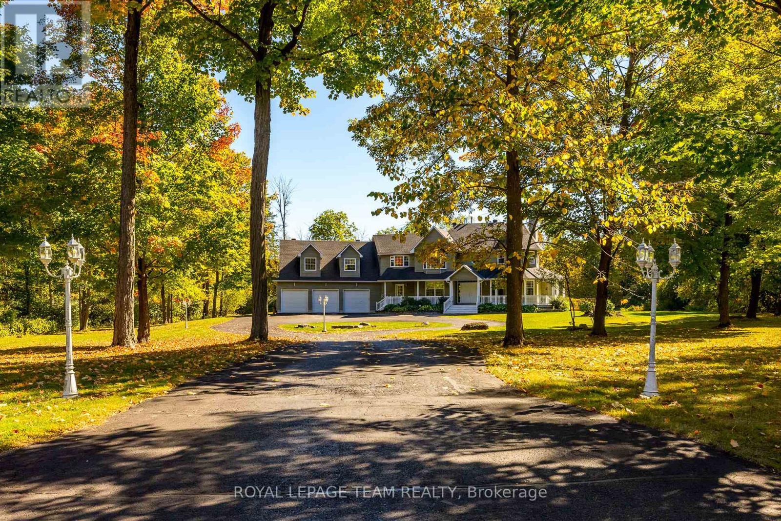 












38 MARCHVALE DRIVE

,
Ottawa,




Ontario
K2W1C2

