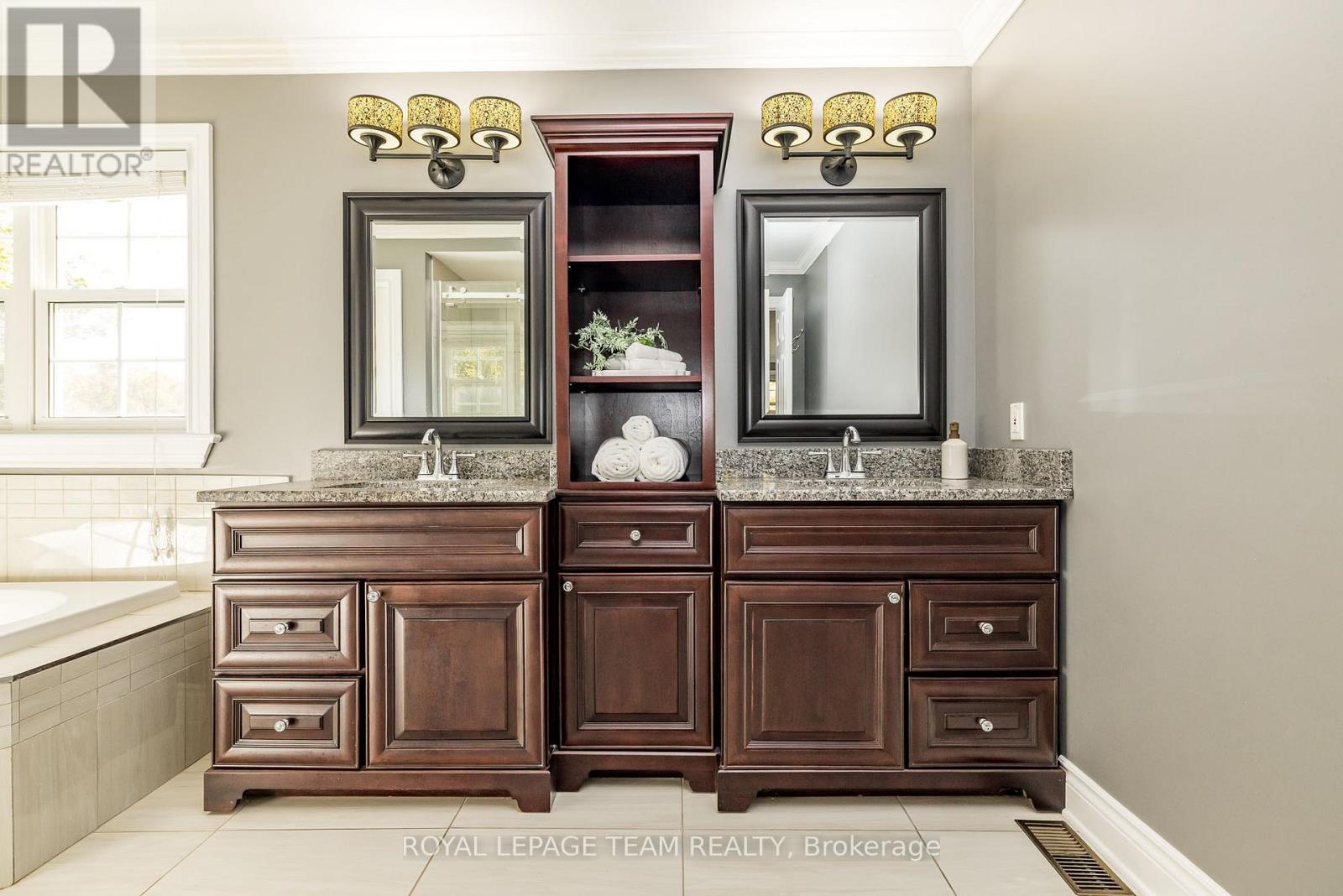 












38 MARCHVALE DRIVE

,
Ottawa,




Ontario
K2W1C2

