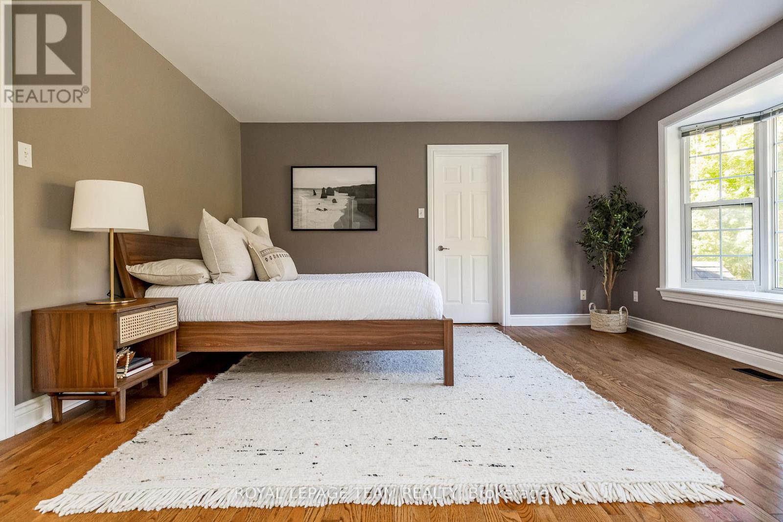 












38 MARCHVALE DRIVE

,
Ottawa,




Ontario
K2W1C2

