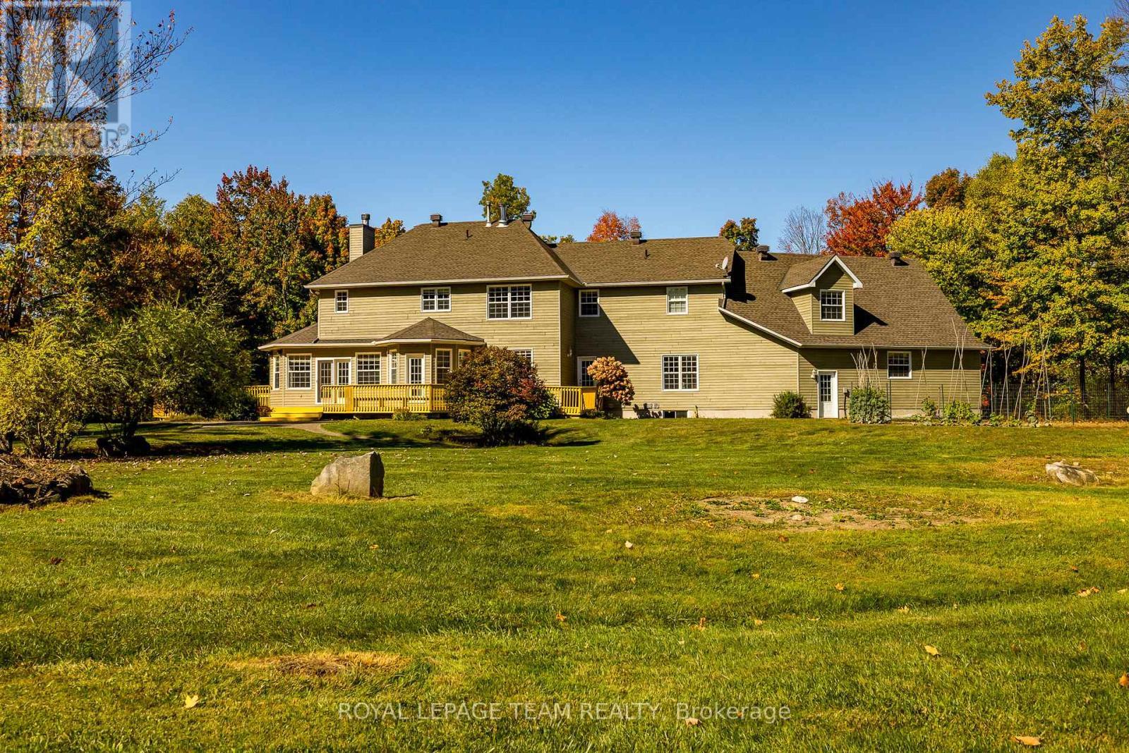 












38 MARCHVALE DRIVE

,
Ottawa,




Ontario
K2W1C2

