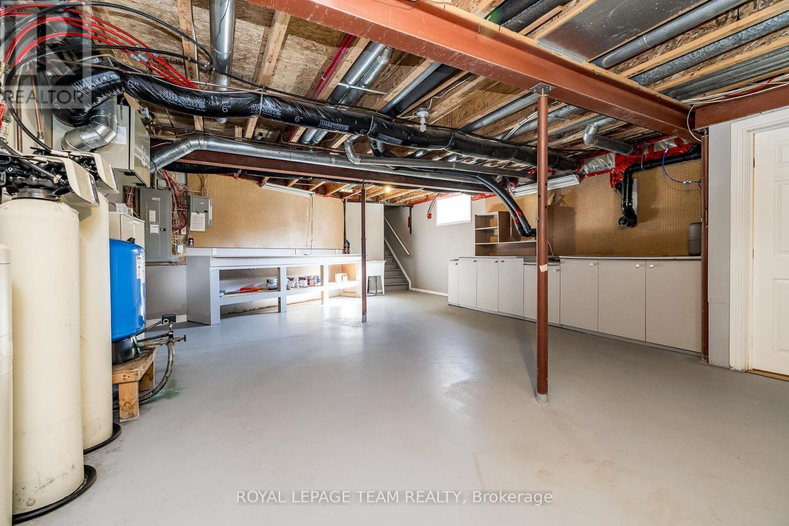 












38 MARCHVALE DRIVE

,
Ottawa,




Ontario
K2W1C2

