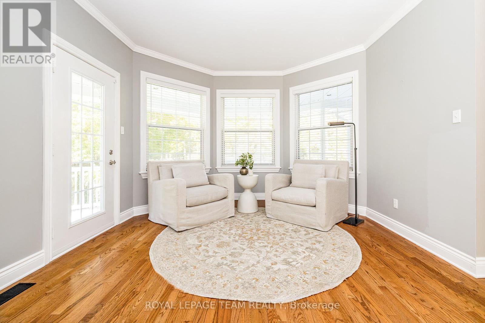 












38 MARCHVALE DRIVE

,
Ottawa,




Ontario
K2W1C2

