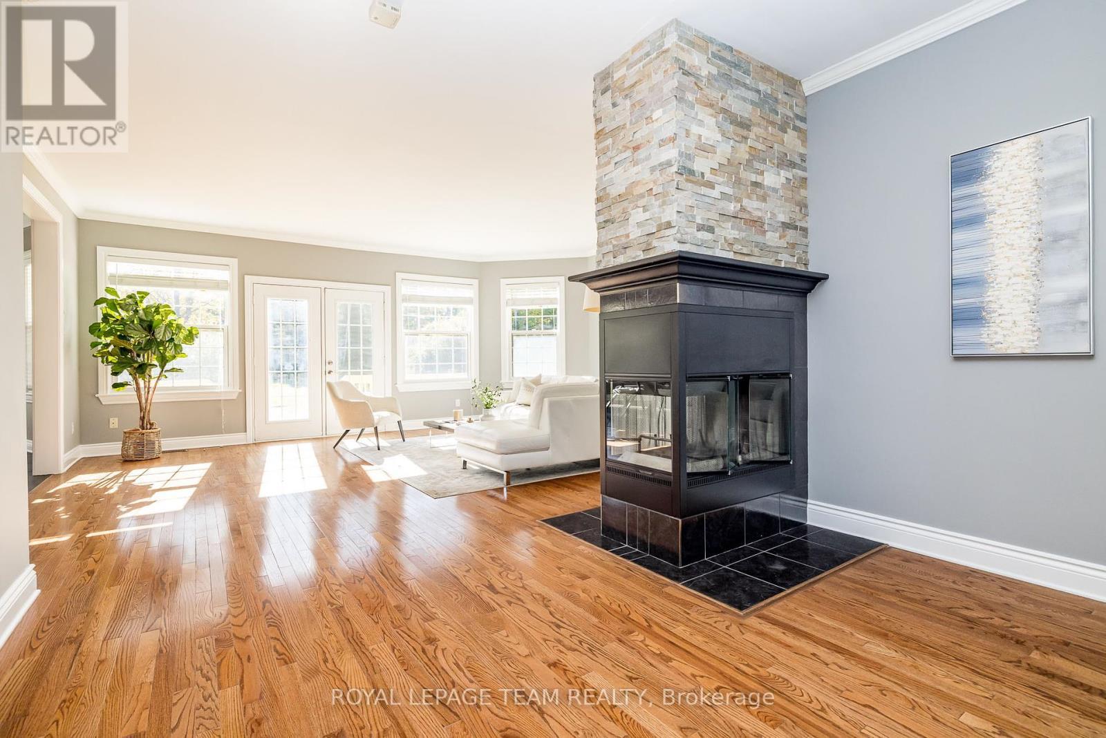 












38 MARCHVALE DRIVE

,
Ottawa,




Ontario
K2W1C2

