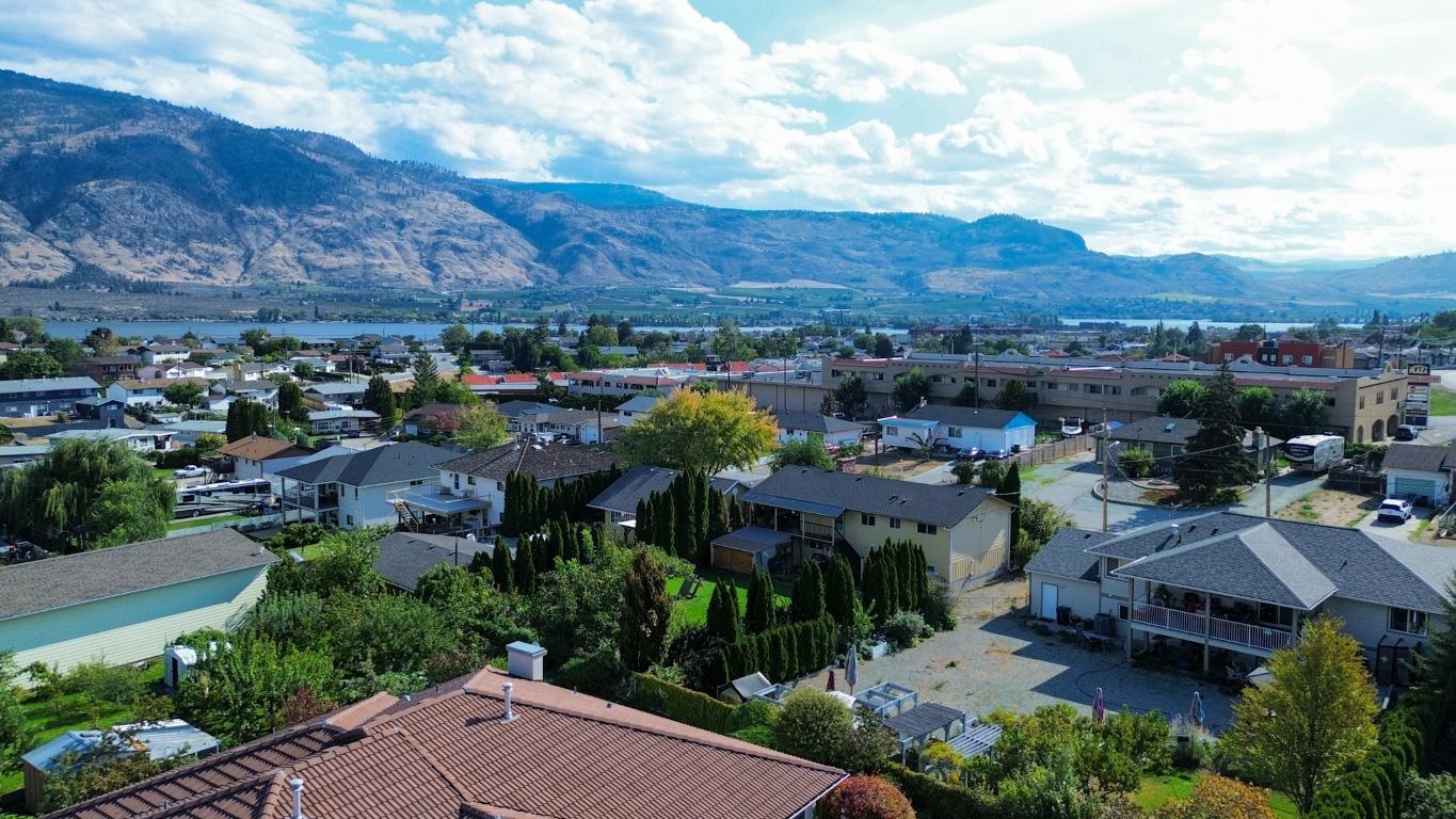 









2


Royal Ann

Court, 11,
Osoyoos,




BC
V0H 1V2

