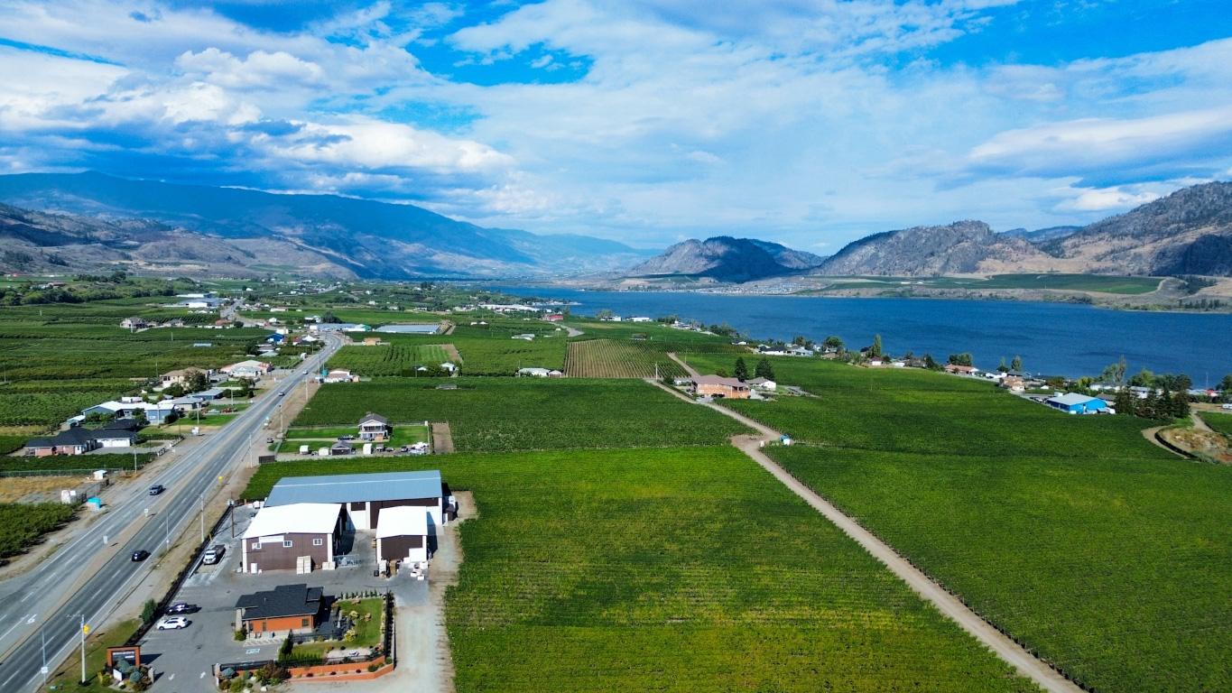 









2


Royal Ann

Court, 11,
Osoyoos,




BC
V0H 1V2

