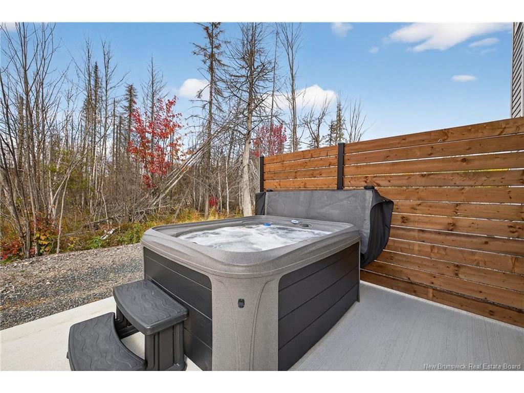 









100


Bella

LANE,
Nepisiguit Falls,




NB
E2A 6W7

