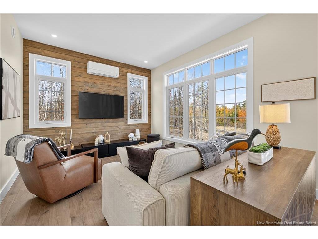 









100


Bella

LANE,
Nepisiguit Falls,




NB
E2A 6W7

