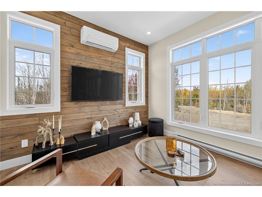 









100


Bella

LANE,
Nepisiguit Falls,




NB
E2A 6W7

