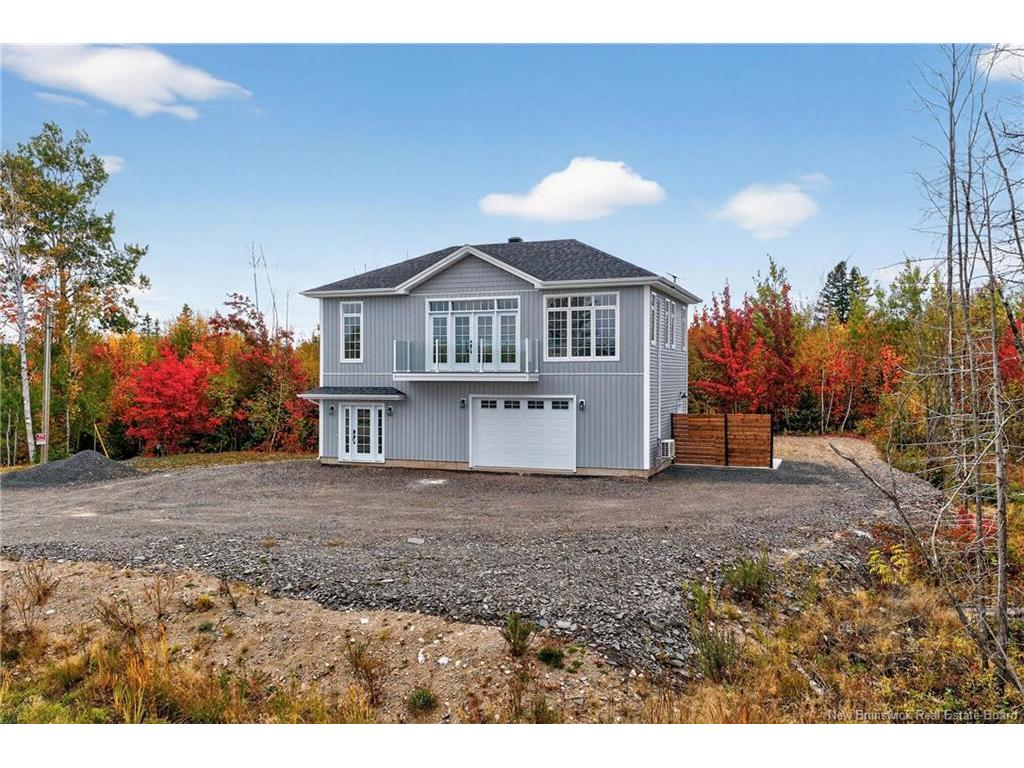 









100


Bella

LANE,
Nepisiguit Falls,




NB
E2A 6W7

