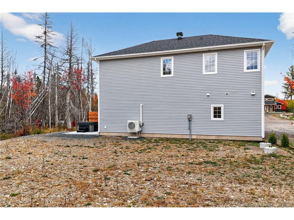 









100


Bella

LANE,
Nepisiguit Falls,




NB
E2A 6W7

