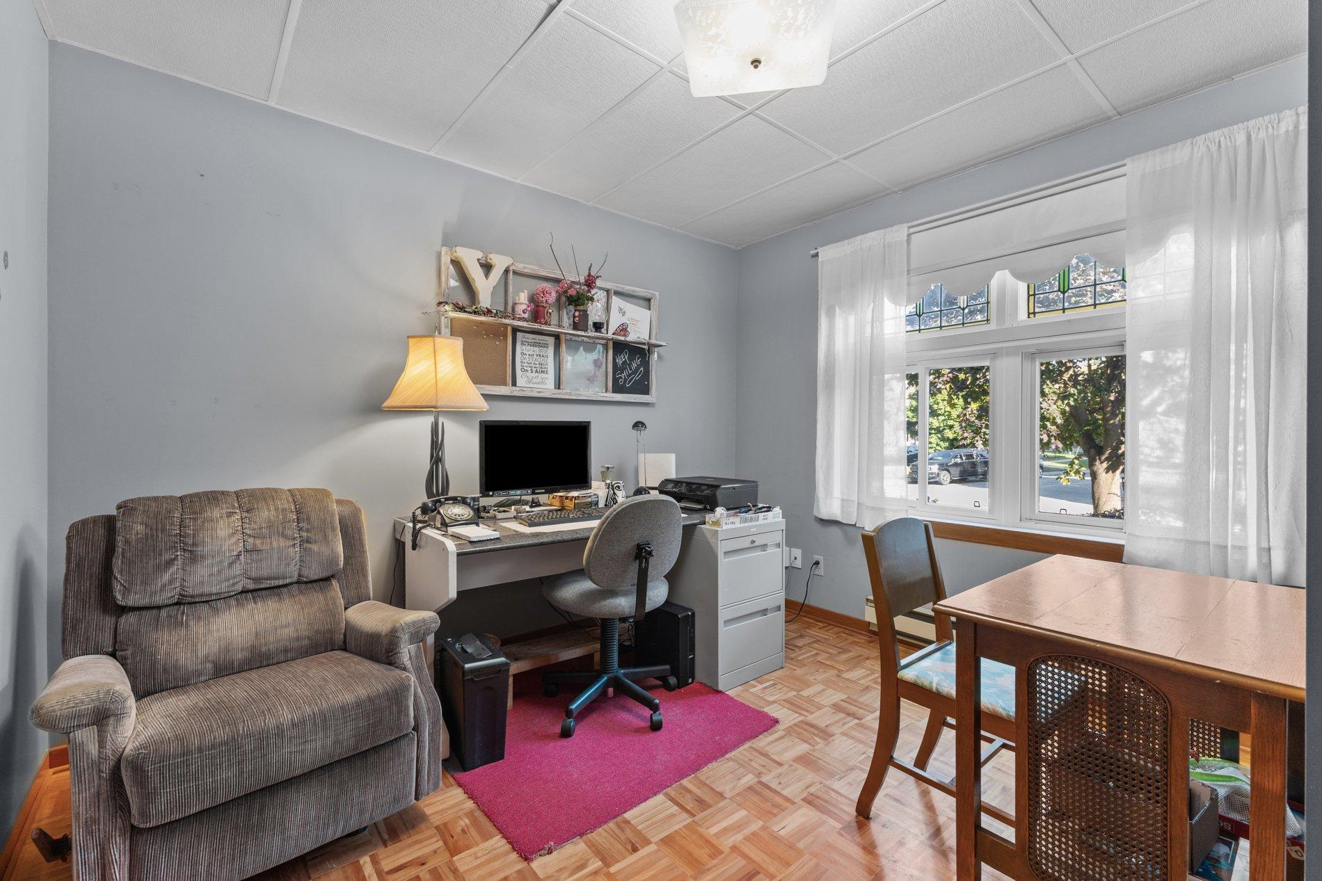









42


Av. Bélanger

,
Montréal (LaSalle),




QC
H8R3K6

