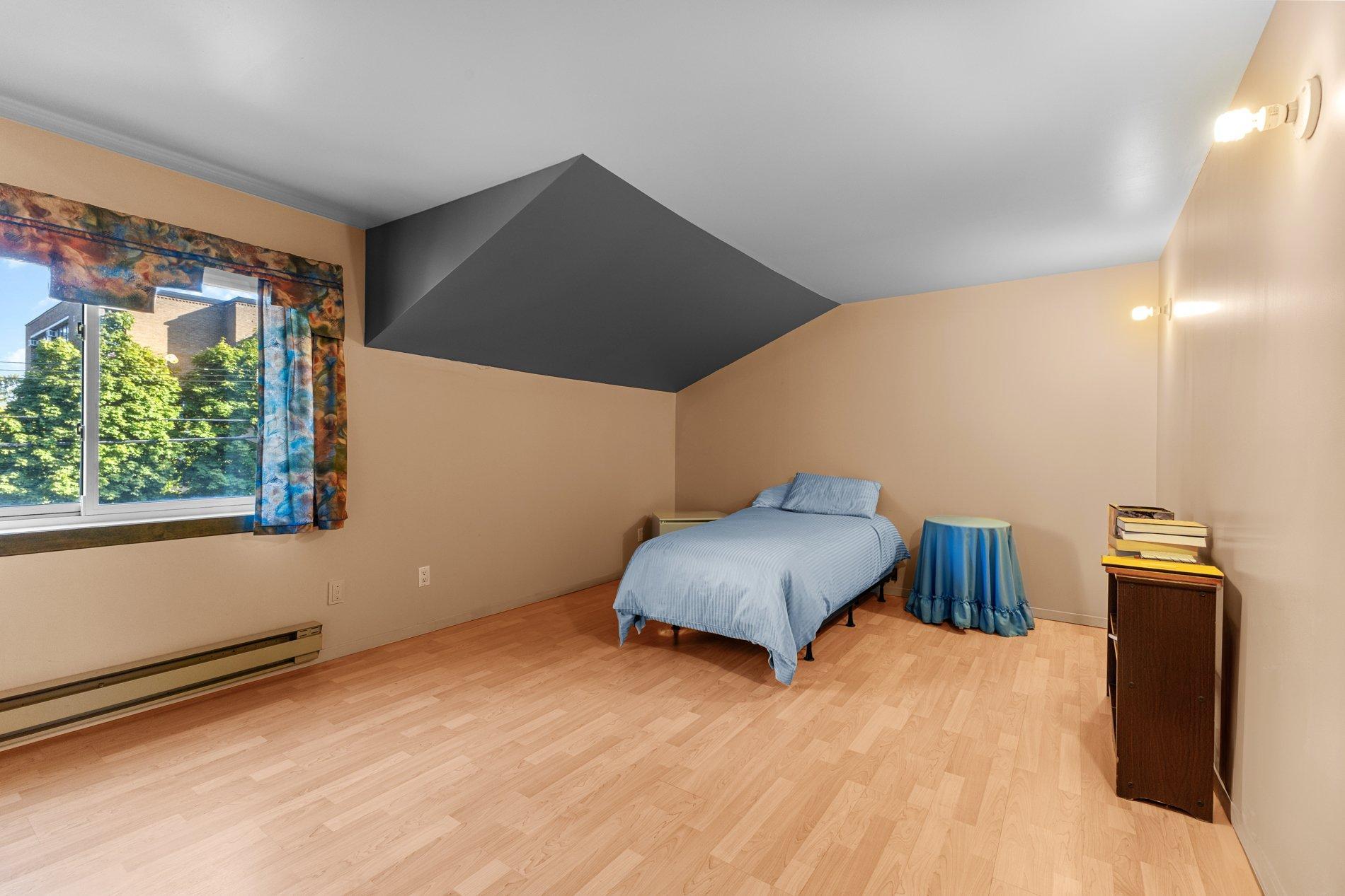 









42


Av. Bélanger

,
Montréal (LaSalle),




QC
H8R3K6

